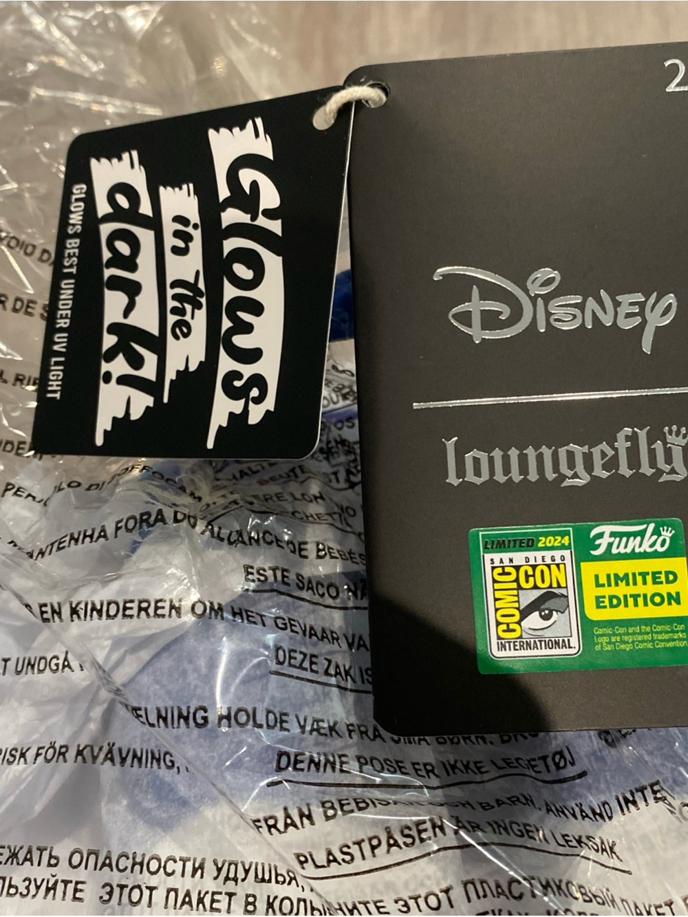 Disney Loungefly SDCC Limited Edition Bedtime Stitch Glow Mini Backpack - Picture 11 of 11